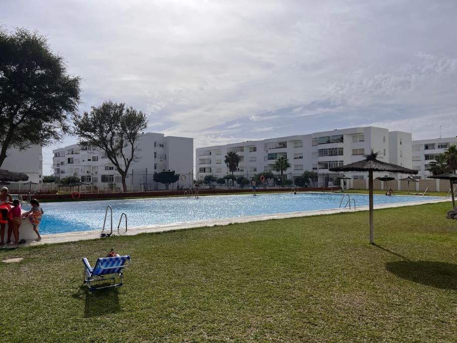 Apto. En La Playa Del Parque Natural Los Turunos El Puerto de Santa María Εξωτερικό φωτογραφία